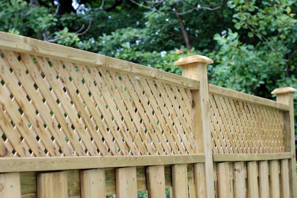 Fence Carpentry in Santa Fe
