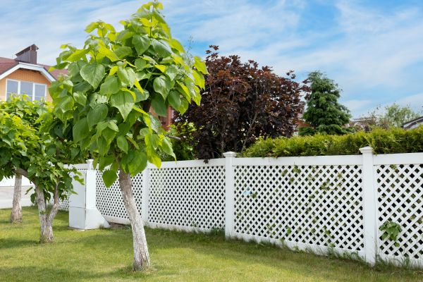 Vinyl Fence Service in Santa Fe
