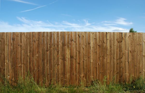 Pine Fence Installation in Santa Fe
