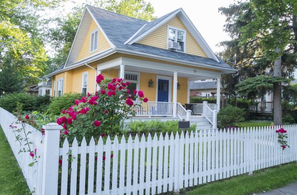 Picket Fence Construction in Santa Fe